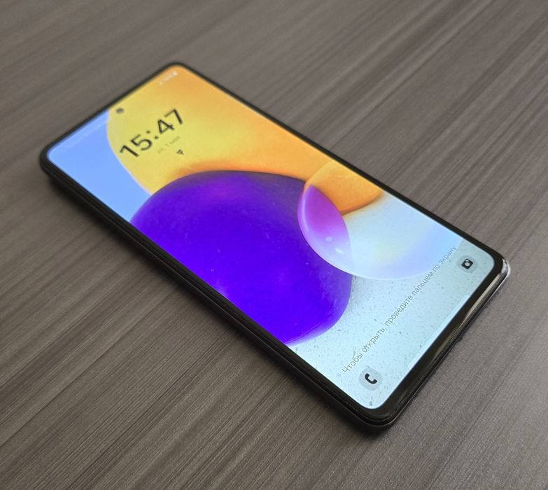 Смартфон Samsung A72