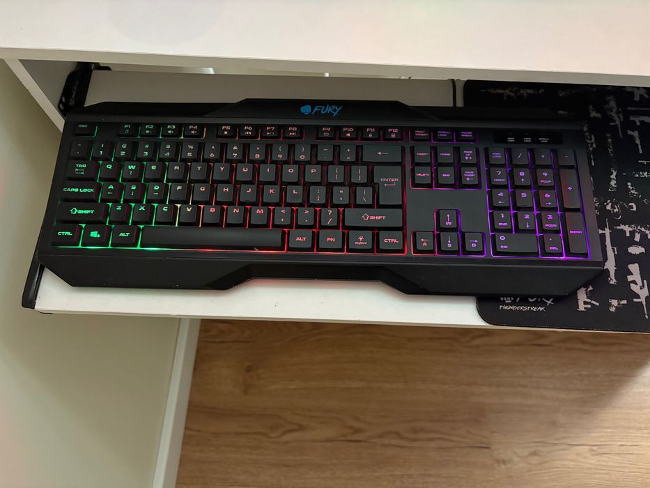 PC Complet Ryzen 5, 16GB RAM, GT 730 + Monitor LG + Tastatură & Mouse