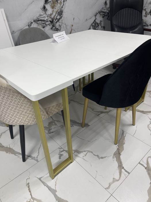 Распродажа новых столов и стульев!