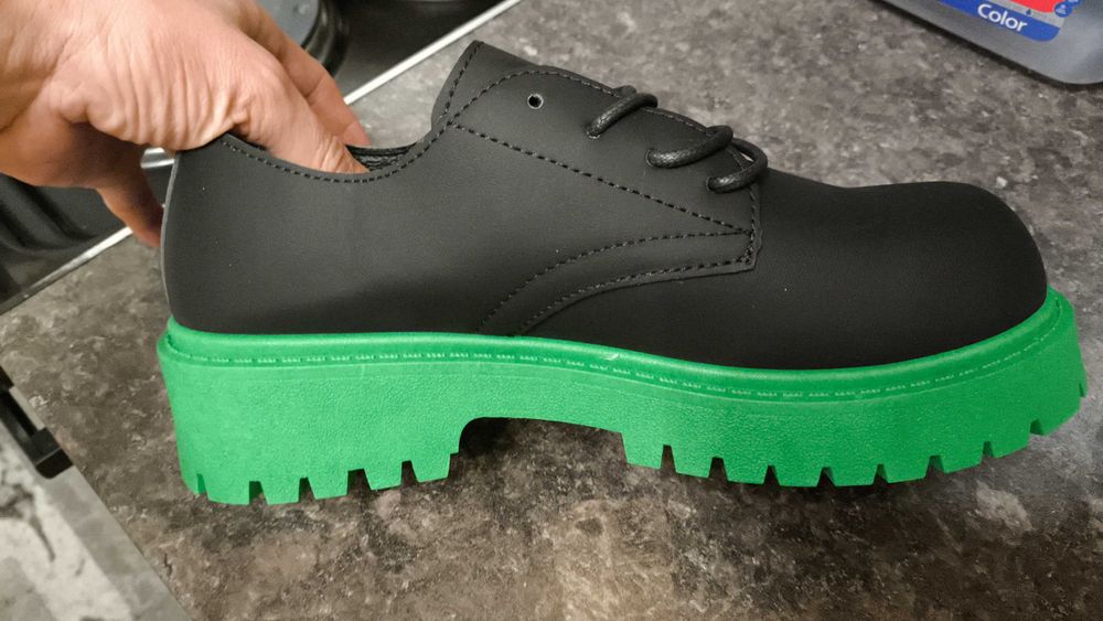 Мужская обувь с круглым носком