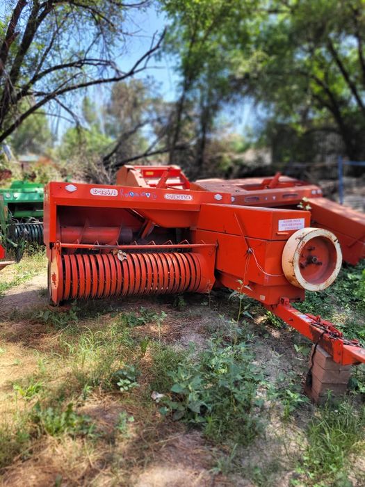 Пресс-подборщики из Европы.