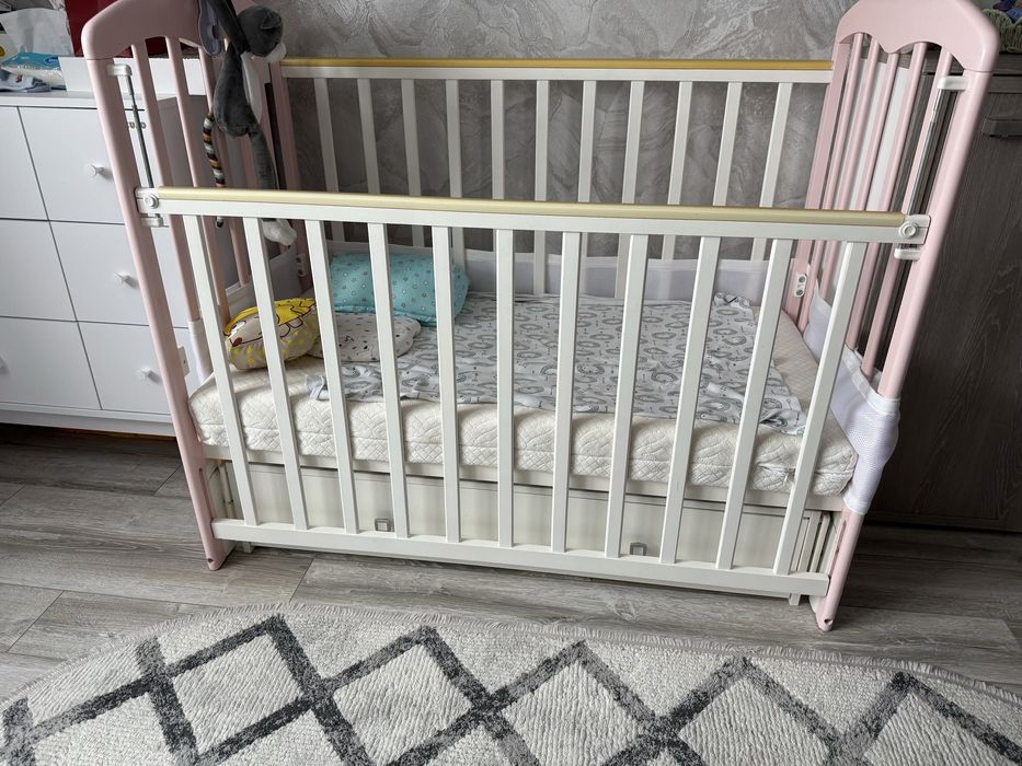 Кроватка детская 0+ , б/у