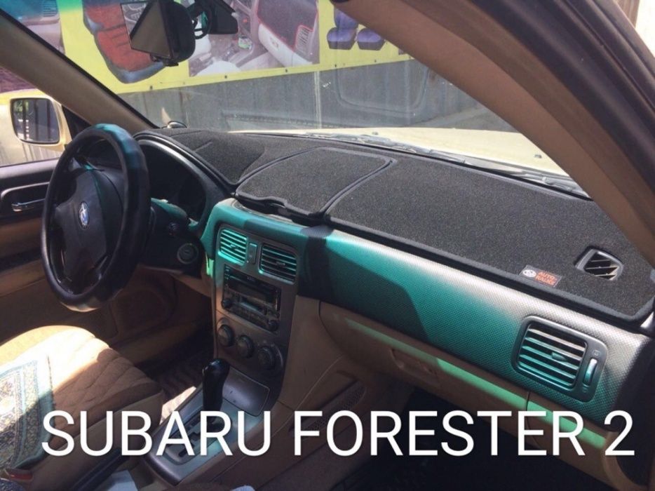 Коврик на панель(приборов)