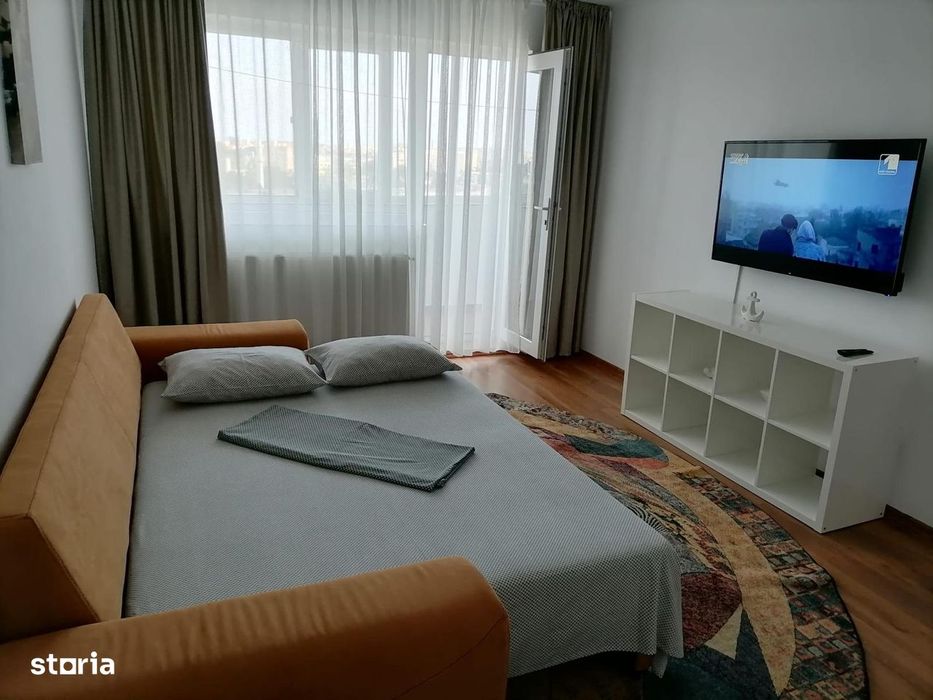 Apartament 2 camere decomandat,an universitar