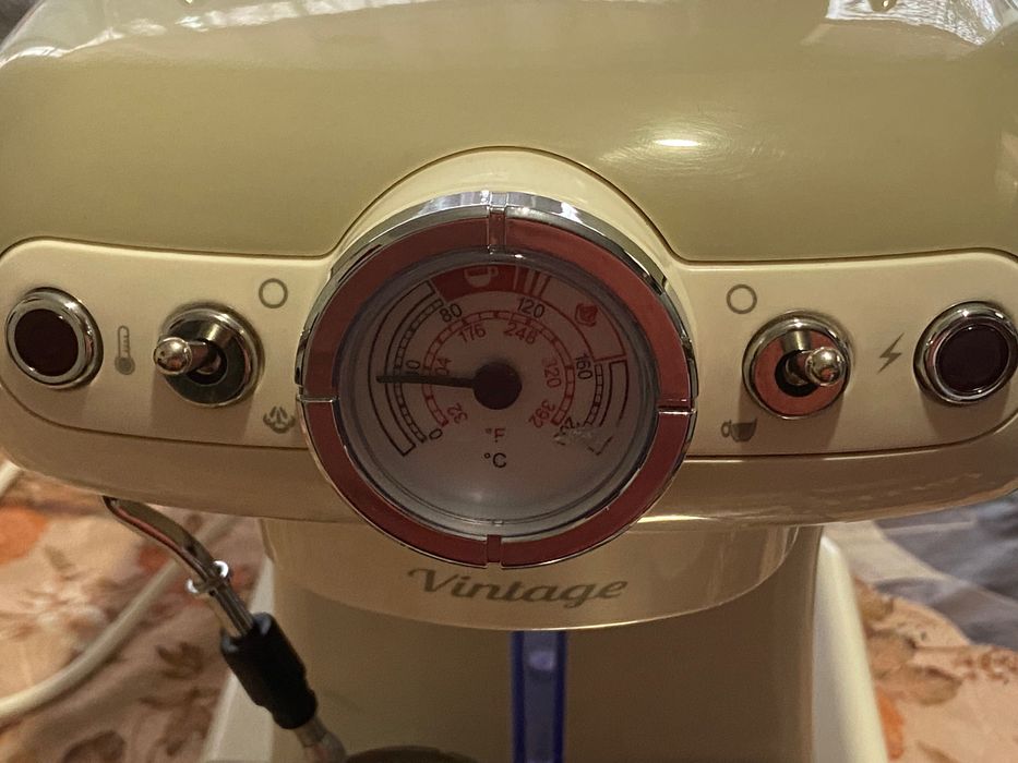 Продавам кафемашина Ariete Vintage