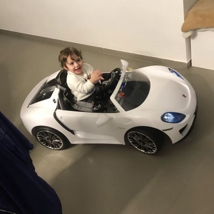 Детская МашинаНовый! Detskiy elektromobil Avtomobil Пультли Машина