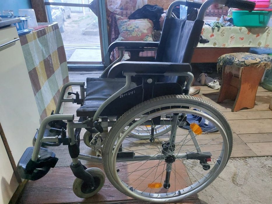 Инвалидная коляска