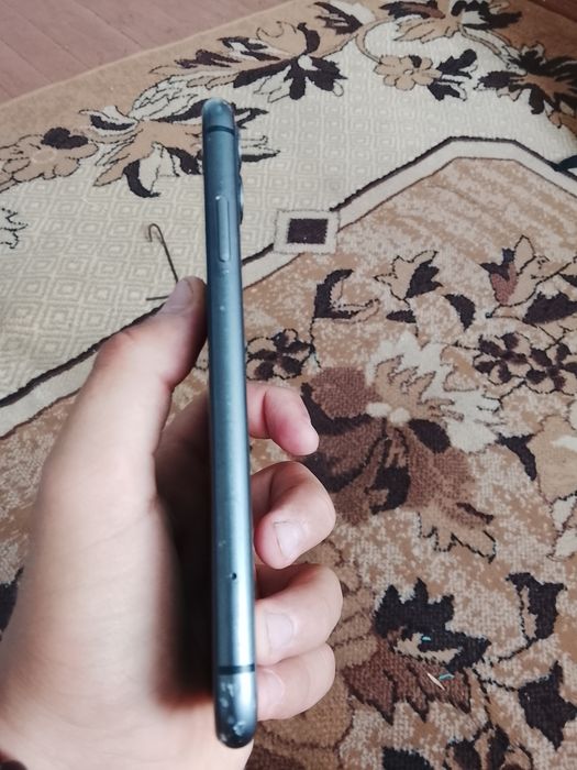 Айфон11  на 64 гб