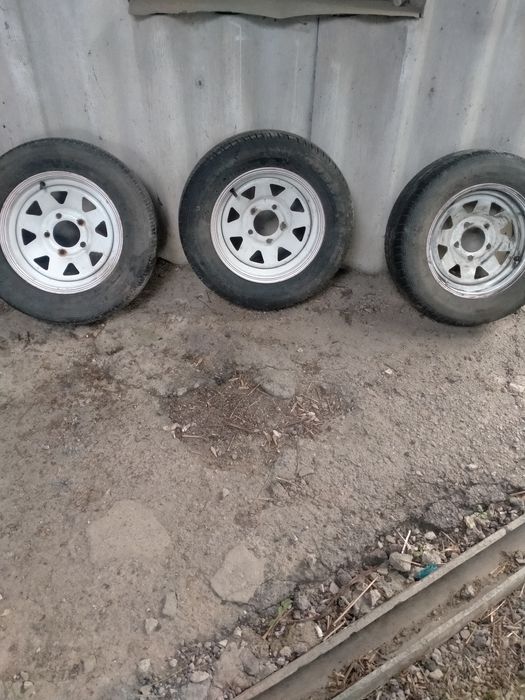 Продам 3 колеса.