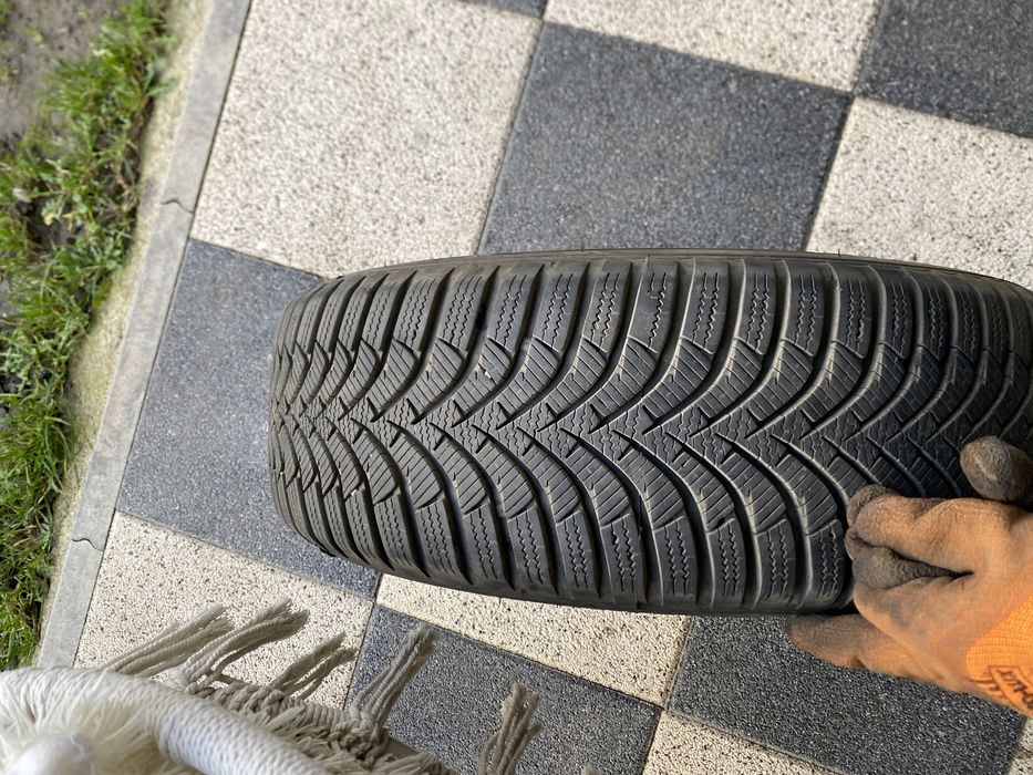 Jante cu anvelope iarna Hankook 195 65 R15