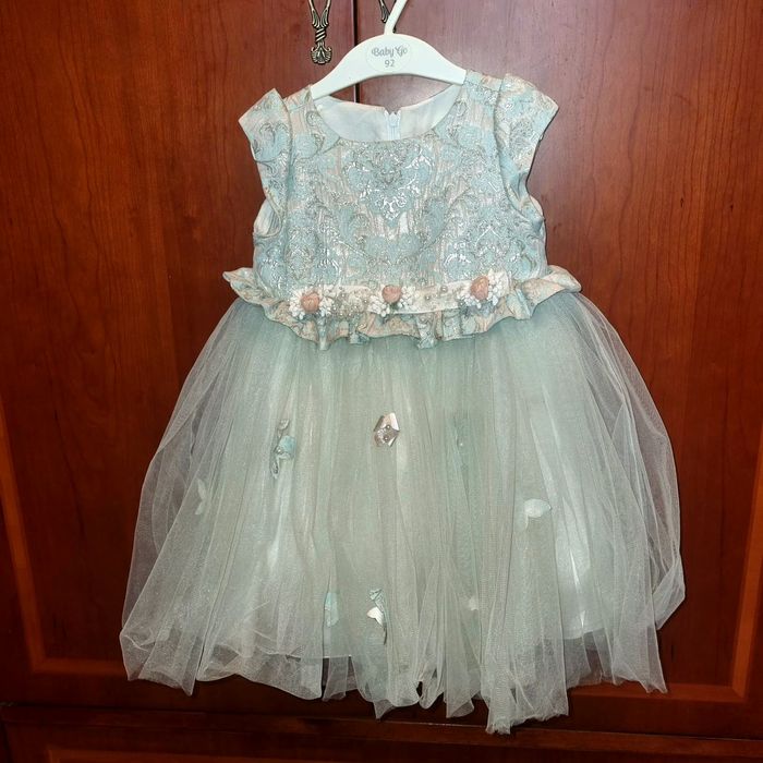 Продам детские праздничные платья