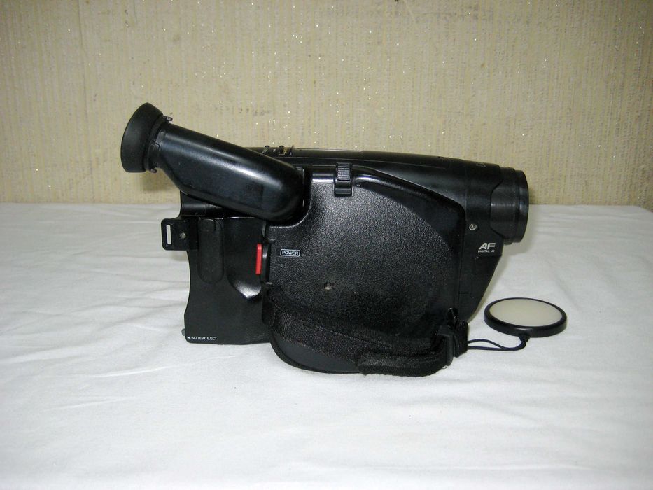 Видеокамера Panasonic нет батареи и зарядный блок атак рабочим состоян