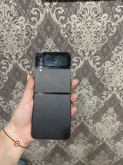 Samsung Galaxy Z Flip 4