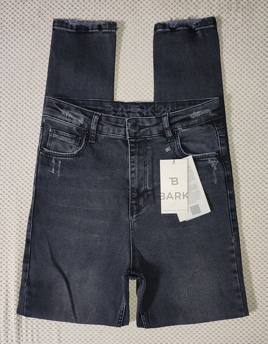 Продавам Панталони и дънки