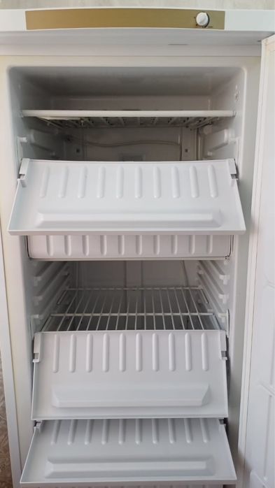 Морозильная камера INDESIT