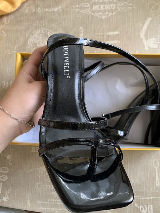 Сандали с токчета