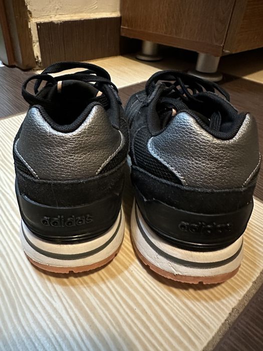 Adidasi alergat Adidas 36.5