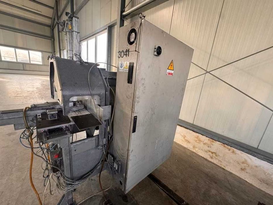 -10 % Машини за обработка на метал, алуминий и пластмасови изделия