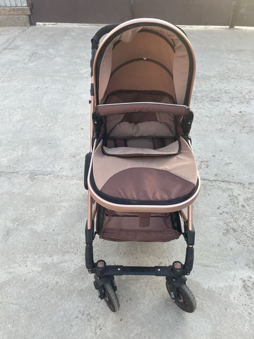 Продам коляску с автолюлькой 3 в 1