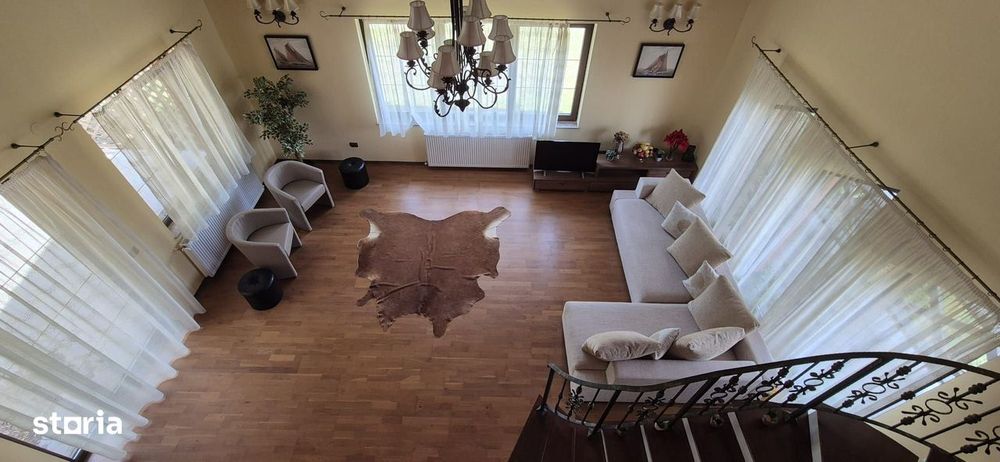 Casa langa padure , cartier privat -Corunca