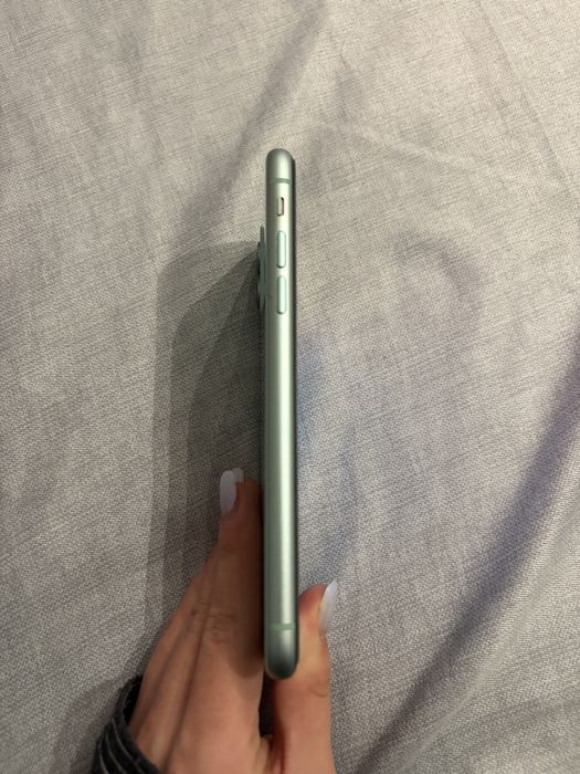 Vand iphone 11, 128GB