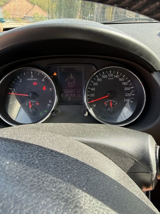 NISSAN Qashqai 2011 — imagine 3