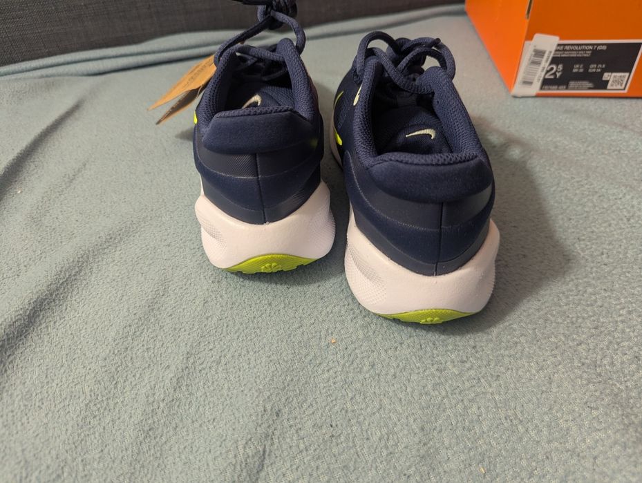 De vânzare adidași Nike Revolutin 7