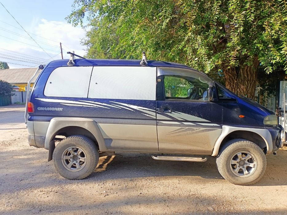 Продам Митсубиси Делику