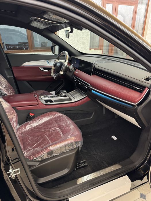 Jetour X70 Plus 2023 yil