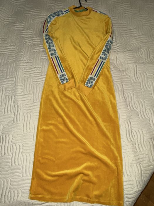 Жълта рокля Benetton