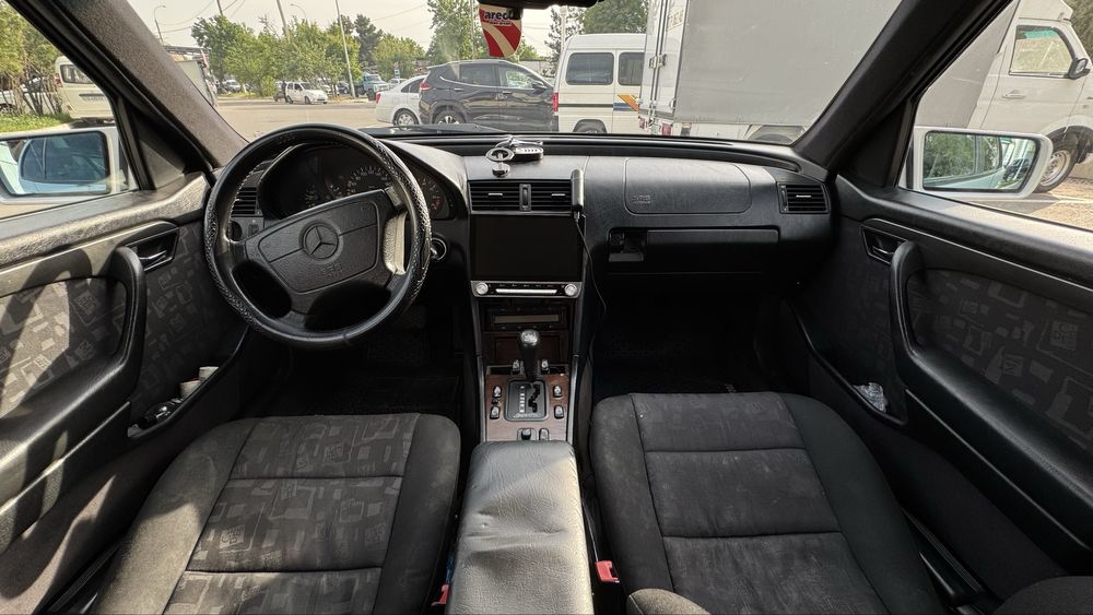 Mercedes Benz W202 C200