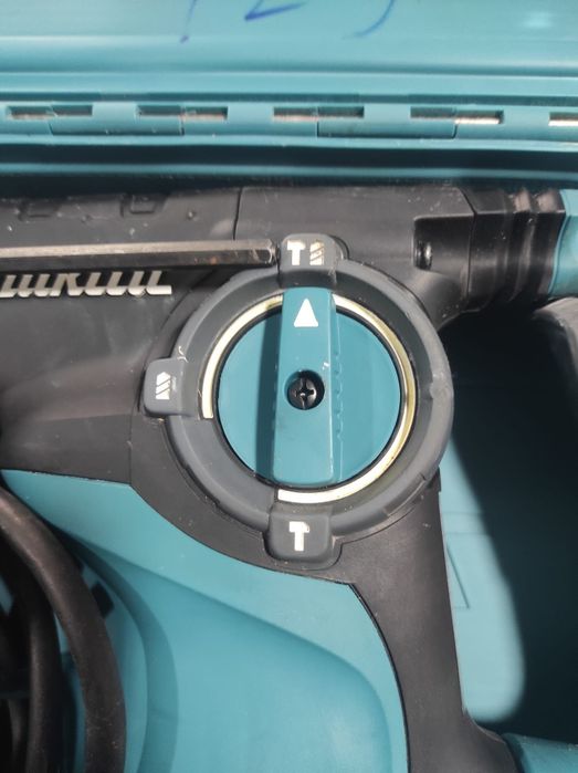 Rotopercutor MAKITA HR2811FT