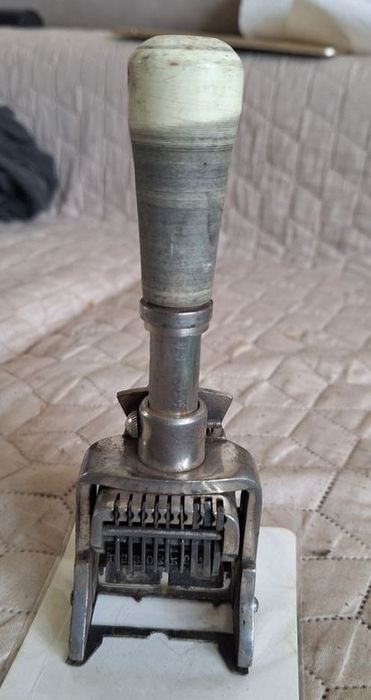 Stampila mecanica numerică