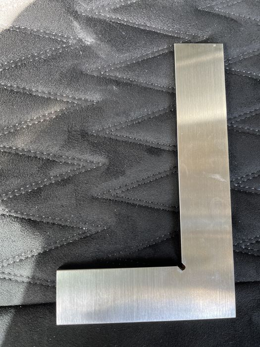 Угольник поверочный