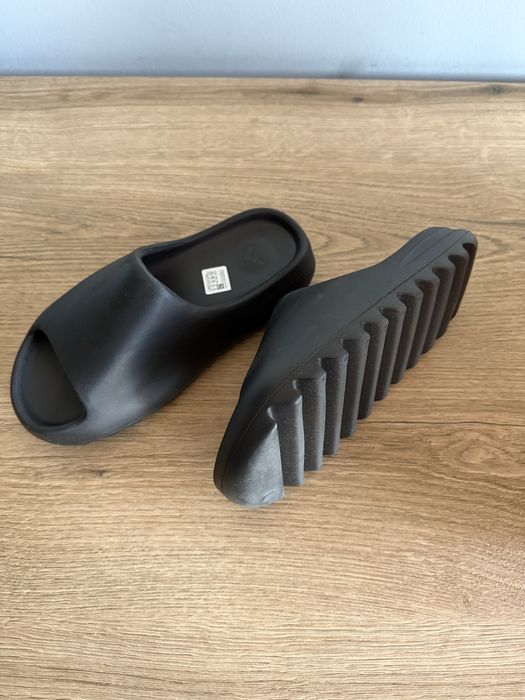 Adidas yeezy slides onyx 42 номер