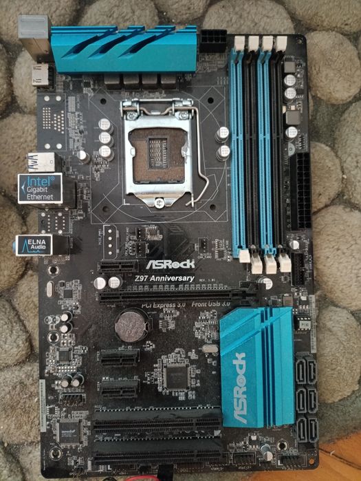 Компютърни захранвания и дънна платка