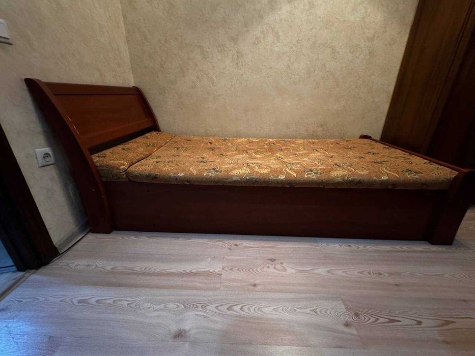 Продаю кровать с механизмом