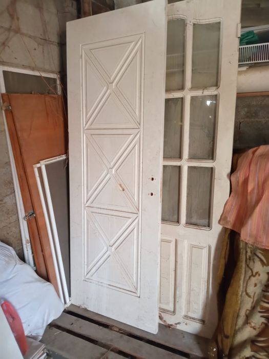 Продаются деревянные двери