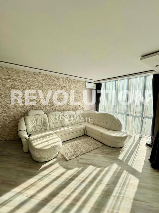 Дава се под наем Двустаен апартамент в Варна, Бриз - 130 кв.м за 1396.38 € - Снимка #4