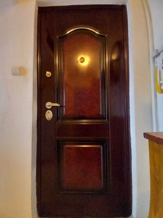 Proprietar vand apartament 3 camere la 1 minut de Spitalul Județean