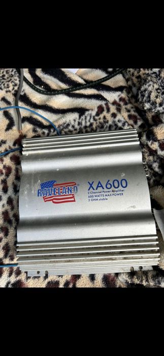 Vând subwoofer auto complet