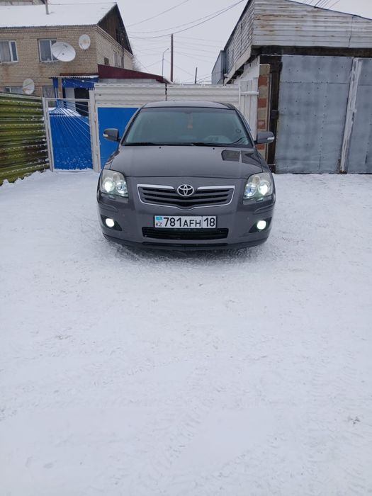 Тойота Авенсис Т25