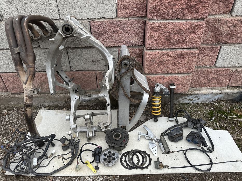 Запчасти на Ямаха р6