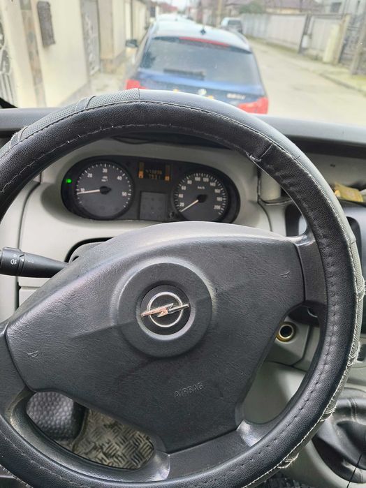 Opel vivaro 2.0tdci