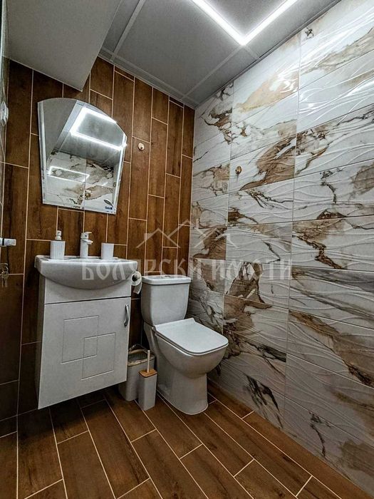 Уютен двустаен в Идеален Център