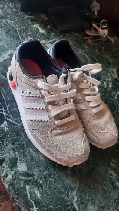 Adidași marca Adidas
