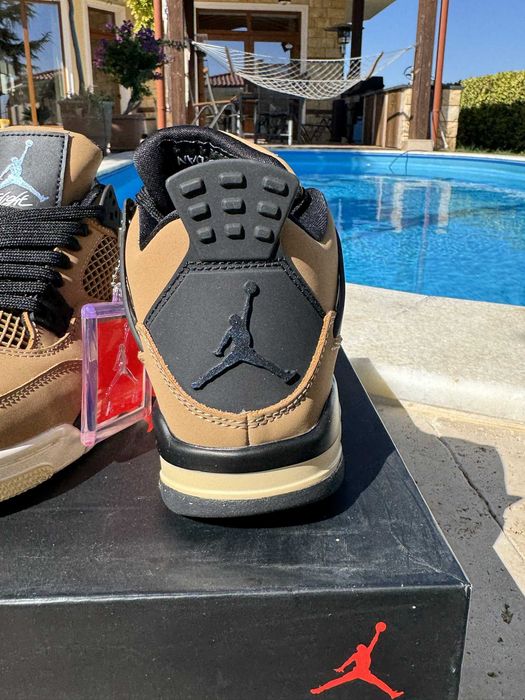 Jordan 4 Fossil Кецове 37.5 EUR + Кутия Нови