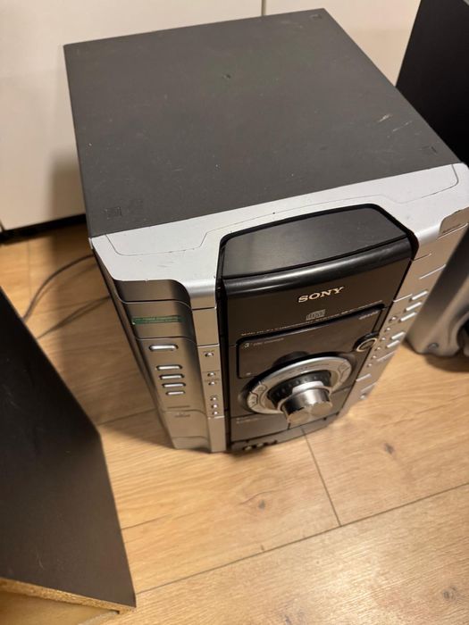 Combina Muzicala Sony