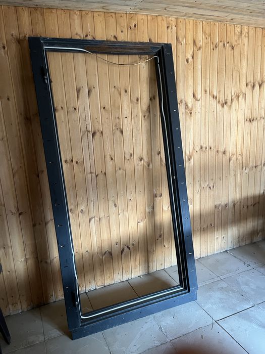 Косяк дверной металлический