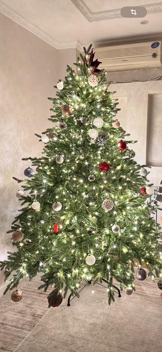 Продам красивую елку